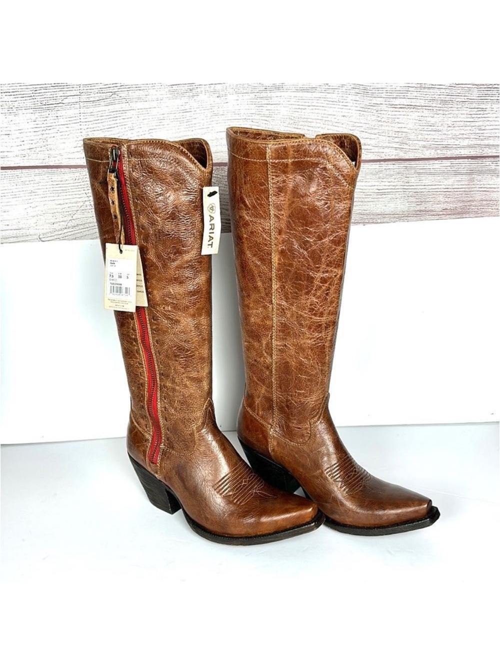 LOOKING for ARIAT GISELLE BOOTS